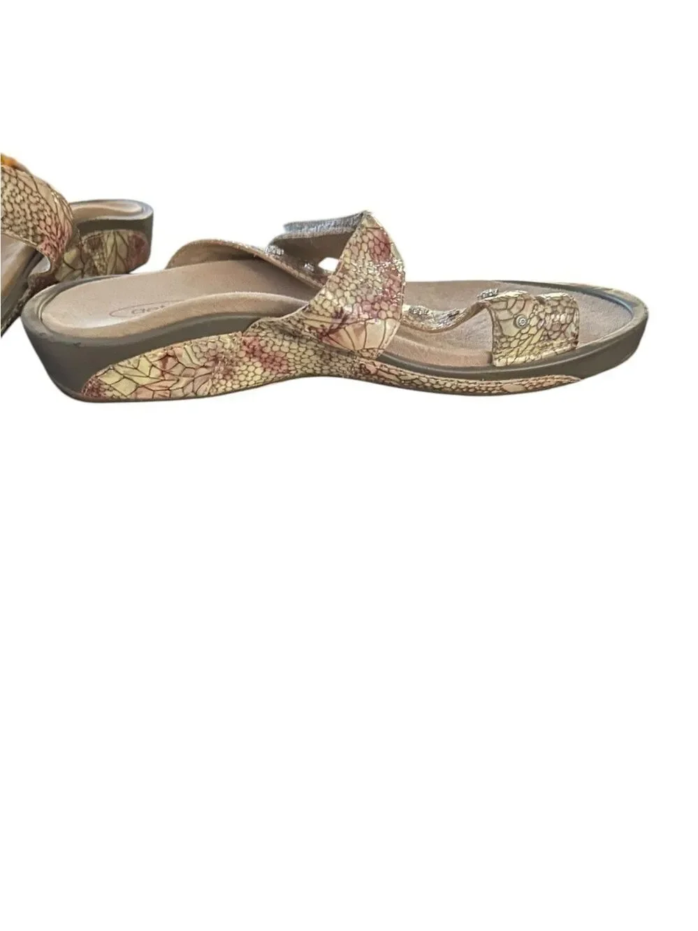 AETREX Izzy Adjustable Slide Sandals Rose Cream Gold Snakeskin Silvertone Studs